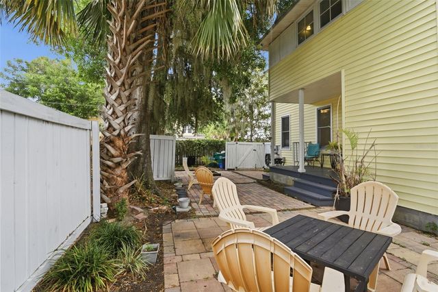 318 N COLONIAL COURT, Deland, FL 32720