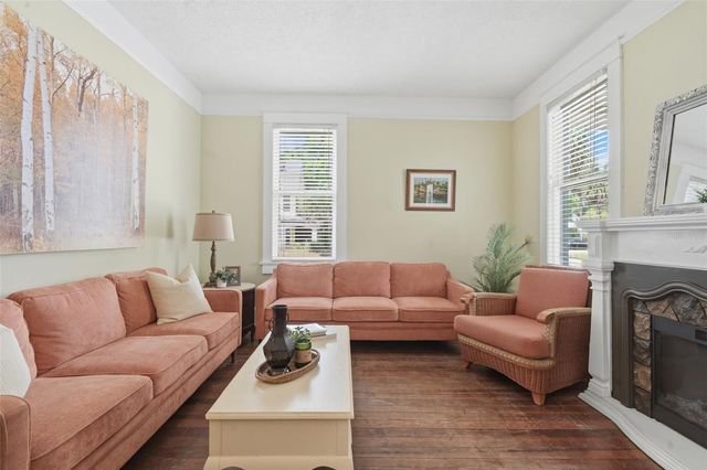318 N COLONIAL COURT, Deland, FL 32720