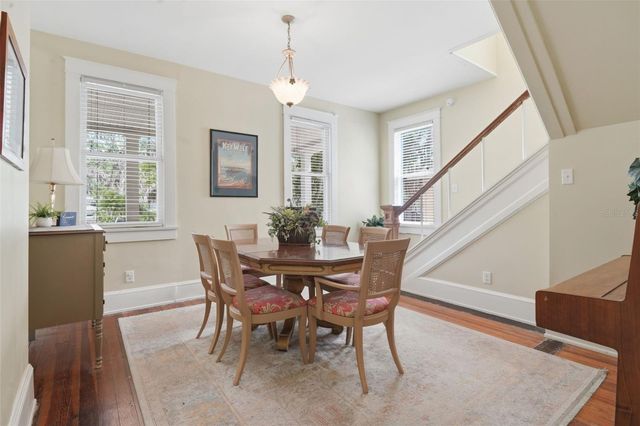 318 N COLONIAL COURT, Deland, FL 32720