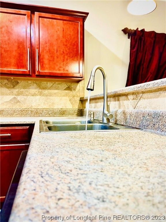 598 Collinwood Drive, Raeford, NC 28376 — photo 4