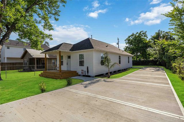 509 Hoffman Street, Houston, TX 77020