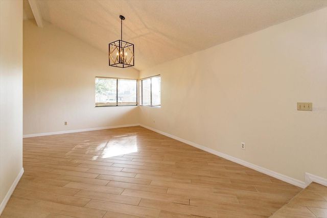 7925 SNOWBERRY CIRCLE, Orlando, FL 32819