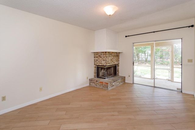 7925 SNOWBERRY CIRCLE, Orlando, FL 32819