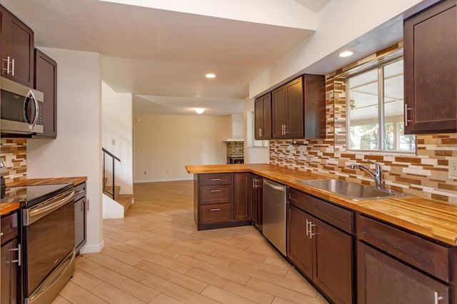 7925 SNOWBERRY CIRCLE, Orlando, FL 32819