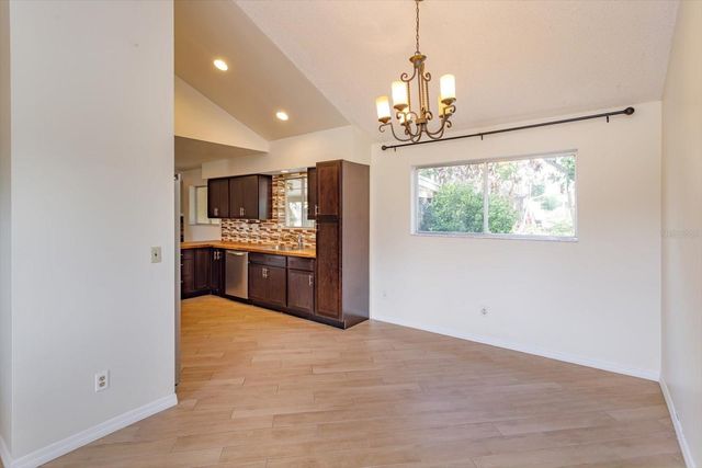 7925 SNOWBERRY CIRCLE, Orlando, FL 32819