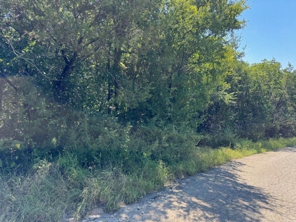 5719 Belaire Circle, Granbury, TX 76048