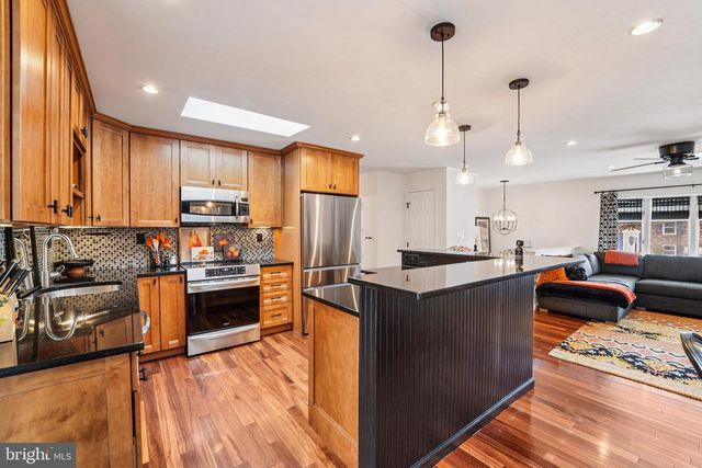 1463 GORDON DR, Glen Burnie, MD 21061