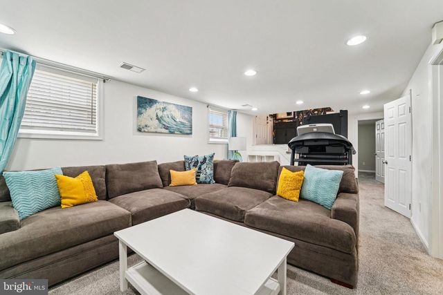 1463 GORDON DR, Glen Burnie, MD 21061