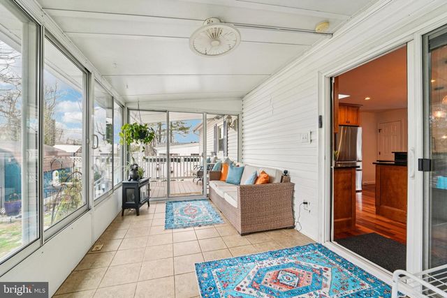 1463 GORDON DR, Glen Burnie, MD 21061