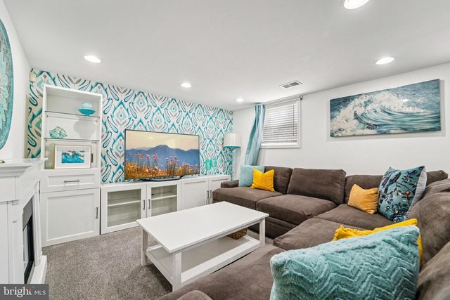 1463 GORDON DR, Glen Burnie, MD 21061