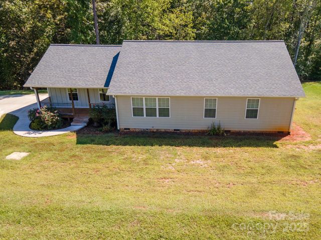 4390 Belmont Drive, Morganton, NC 28655