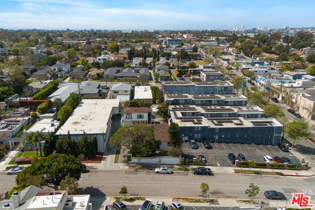 2302 32nd Street, Santa Monica, CA 90405