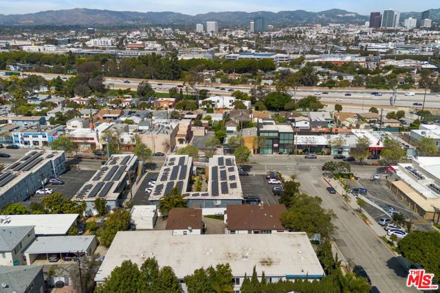 2302 32nd Street, Santa Monica, CA 90405