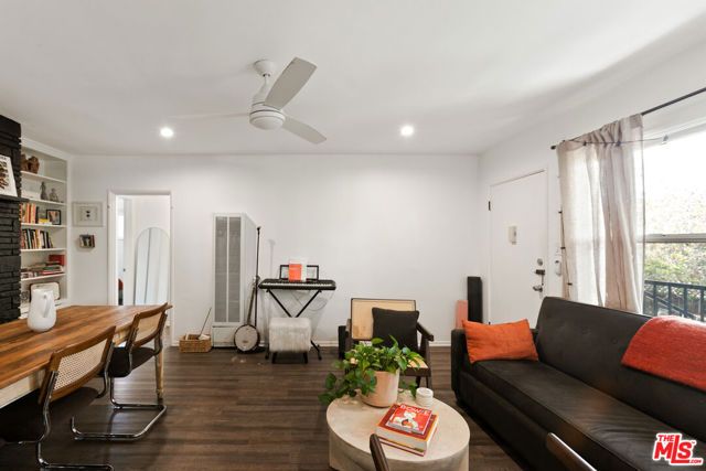 2302 32nd Street, Santa Monica, CA 90405