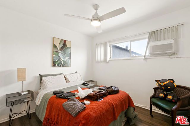 2302 32nd Street, Santa Monica, CA 90405