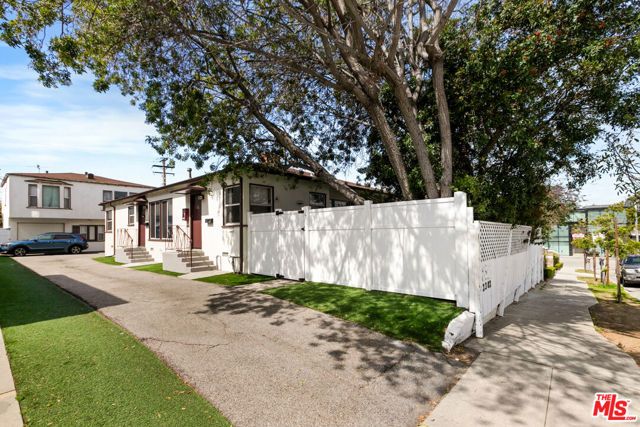 2302 32nd Street, Santa Monica, CA 90405