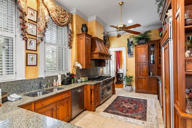 74 Murray Boulevard, Charleston, SC 29401