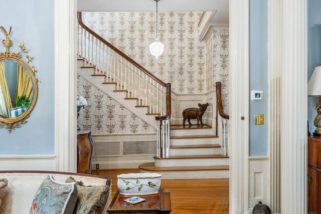 74 Murray Boulevard, Charleston, SC 29401