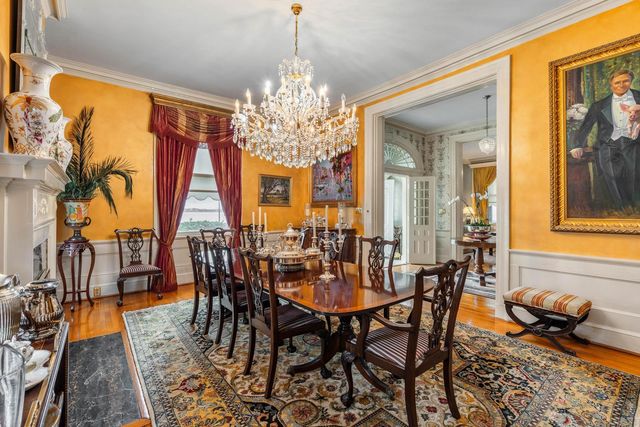 74 Murray Boulevard, Charleston, SC 29401