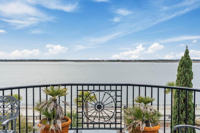 74 Murray Boulevard, Charleston, SC 29401