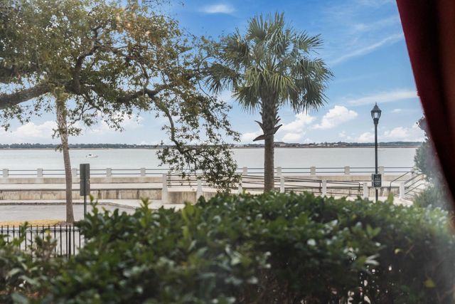 74 Murray Boulevard, Charleston, SC 29401