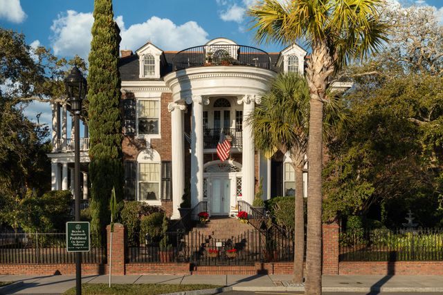 74 Murray Boulevard, Charleston, SC 29401