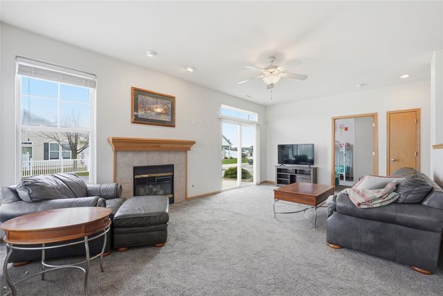 1431 Tower Lane NE, Cedar Rapids, IA 52402