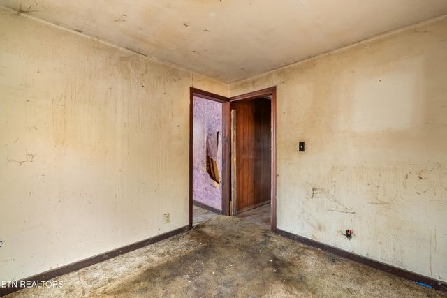 470 Riden Rd, Greenback, TN 37742