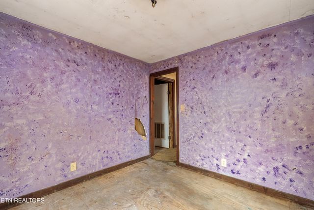 470 Riden Rd, Greenback, TN 37742