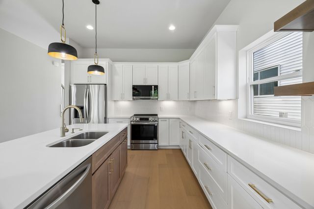 2301 Alpine Ave, Nashville, TN 37218