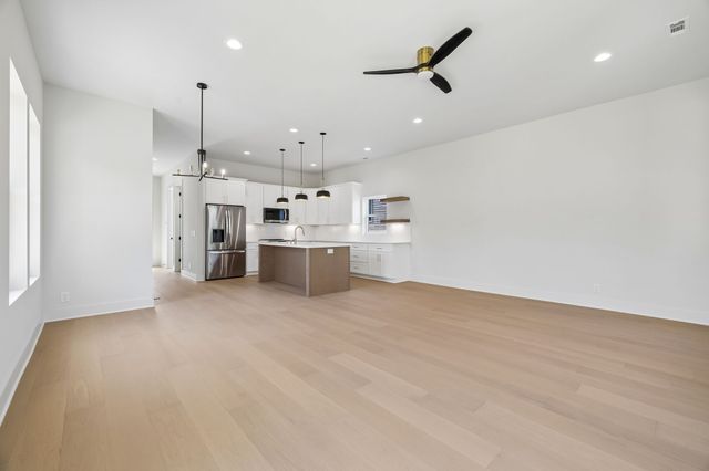 2301 Alpine Ave, Nashville, TN 37218