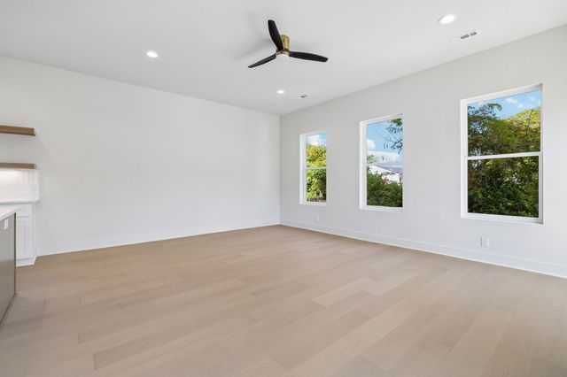 2301 Alpine Ave, Nashville, TN 37218