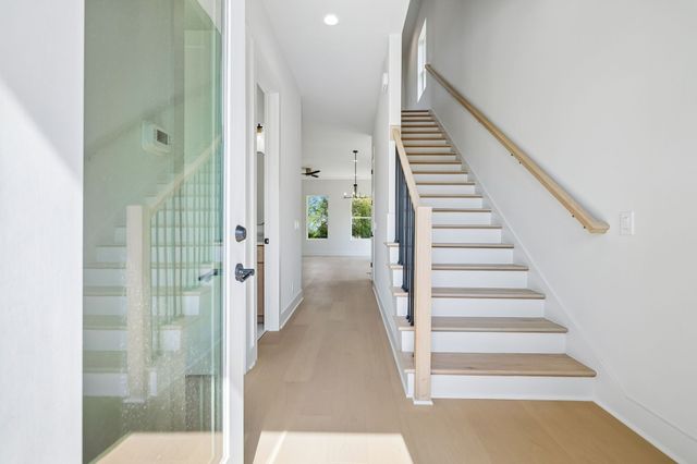 2301 Alpine Ave, Nashville, TN 37218