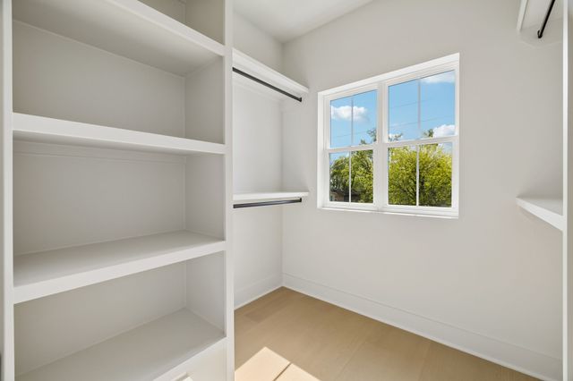 2301 Alpine Ave, Nashville, TN 37218