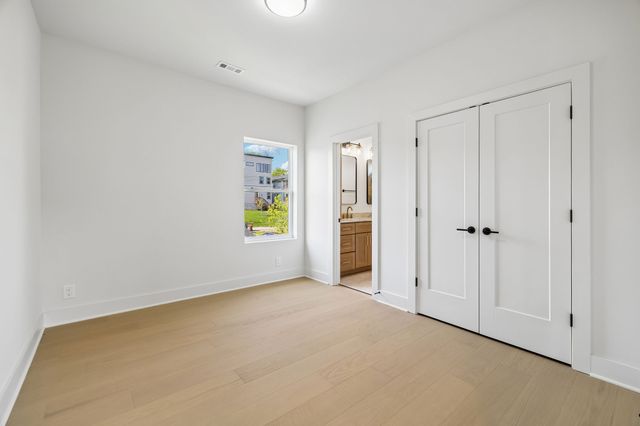 2301 Alpine Ave, Nashville, TN 37218