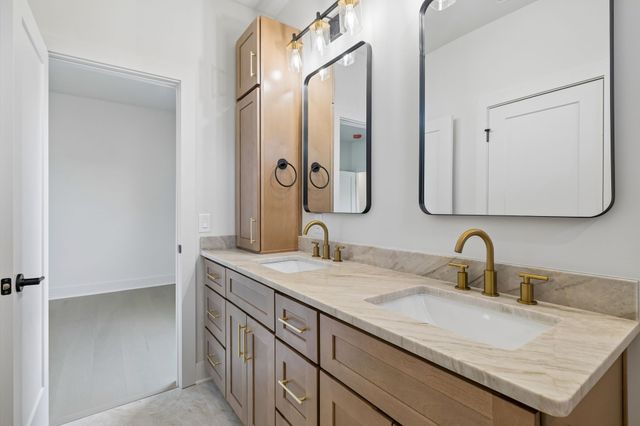 2301 Alpine Ave, Nashville, TN 37218