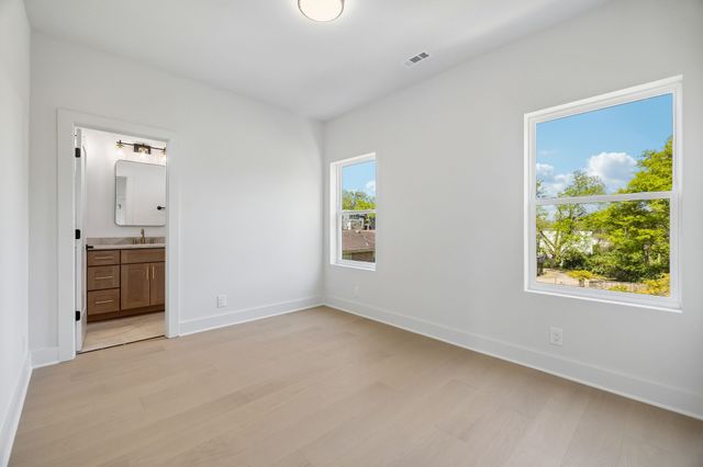 2301 Alpine Ave, Nashville, TN 37218