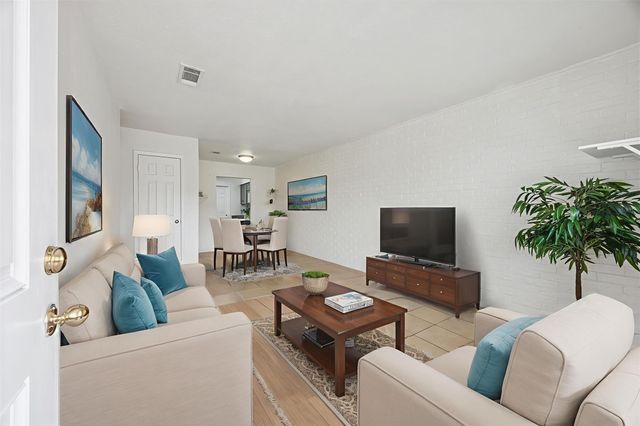 8212 Sam Rayburn DR 3, Austin, TX 78753