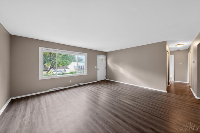5987 Sunridge Drive, Cincinnati, OH 45224