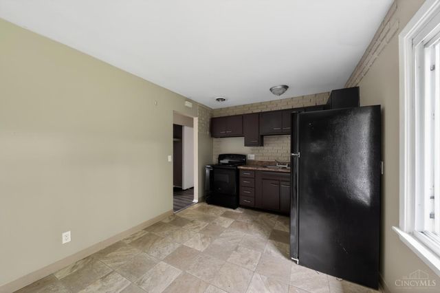 5987 Sunridge Drive, Cincinnati, OH 45224