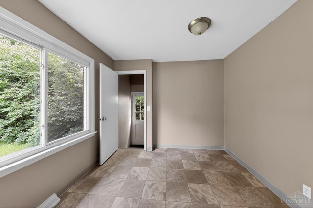 5987 Sunridge Drive, Cincinnati, OH 45224