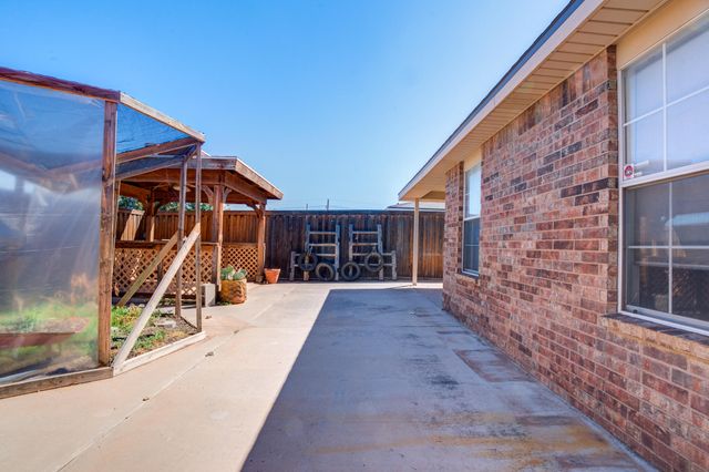 6110 17th Street, Lubbock, TX 79416