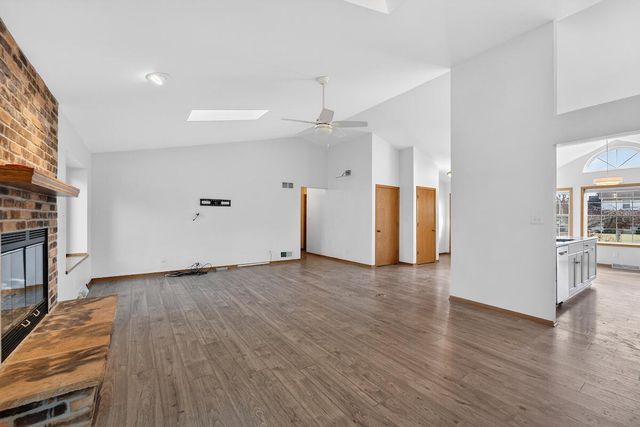 N57W16124 Bette DRIVE, Menomonee Falls, WI 53051