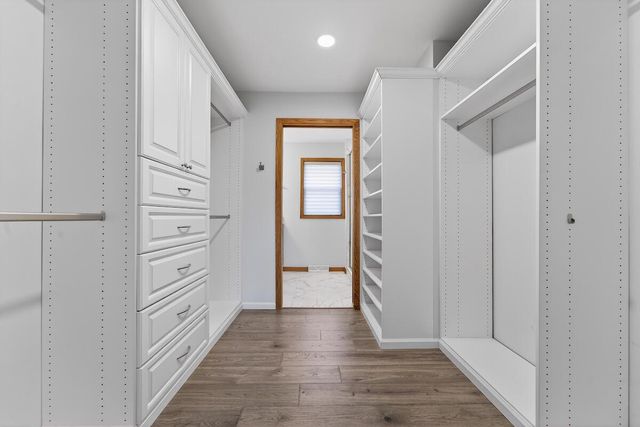 N57W16124 Bette DRIVE, Menomonee Falls, WI 53051