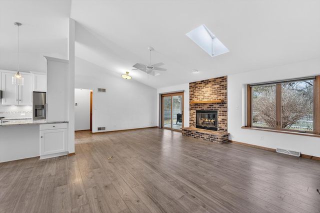 N57W16124 Bette DRIVE, Menomonee Falls, WI 53051