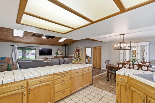 12126 Topper Road, Madera, CA 93636