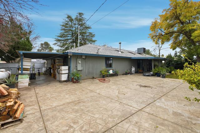 12126 Topper Road, Madera, CA 93636