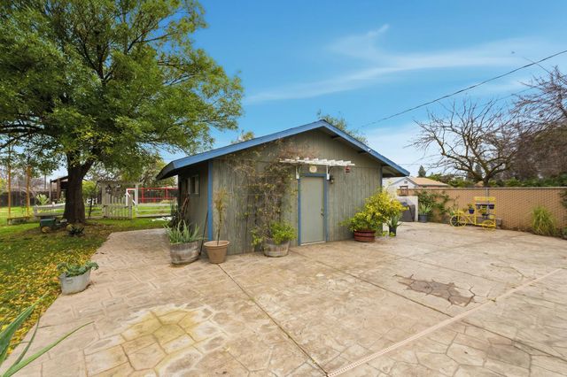 12126 Topper Road, Madera, CA 93636