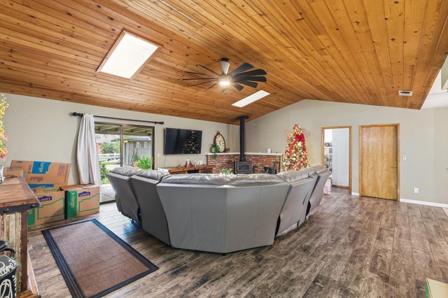 12126 Topper Road, Madera, CA 93636