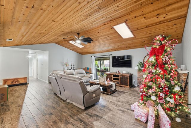 12126 Topper Road, Madera, CA 93636